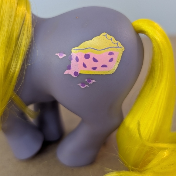 My Little Pony Toys My Little Pony 984 G1 Boysenberry